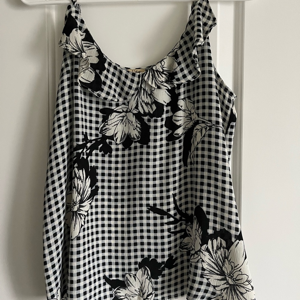 Black and white gingham tank top with flowers size large